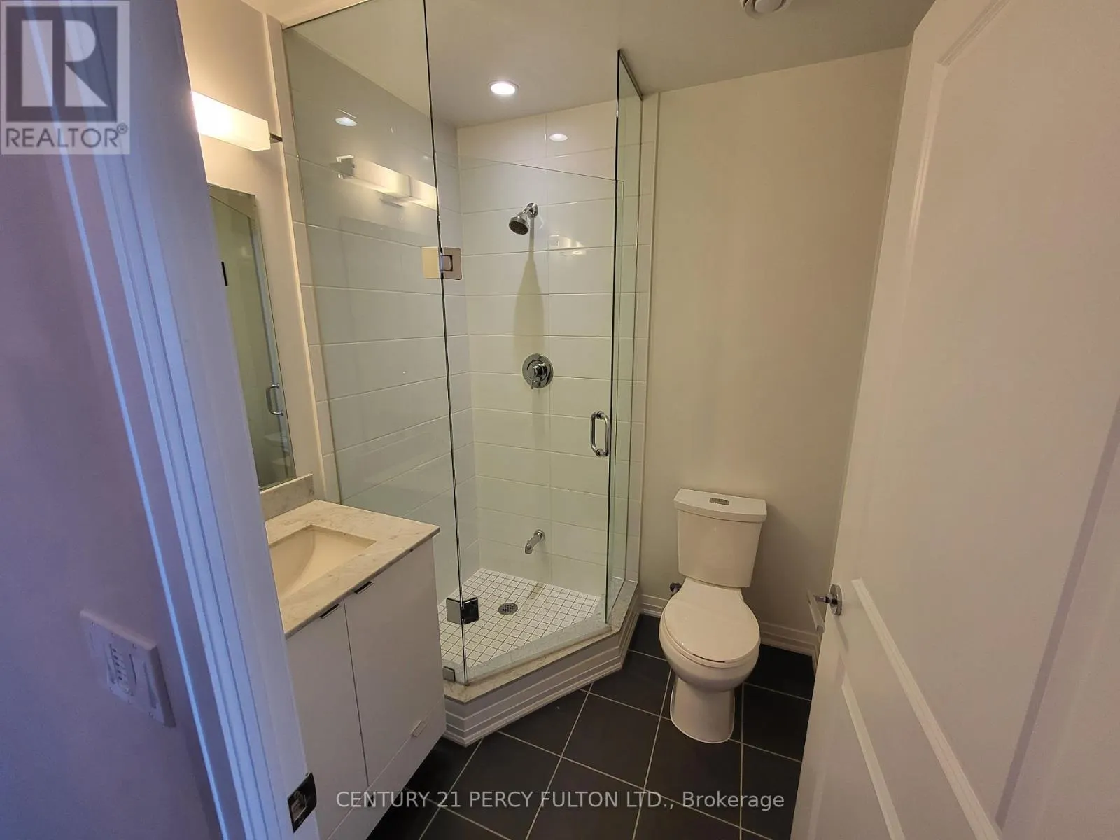 403 - 59 ANNIE CRAIG DRIVE