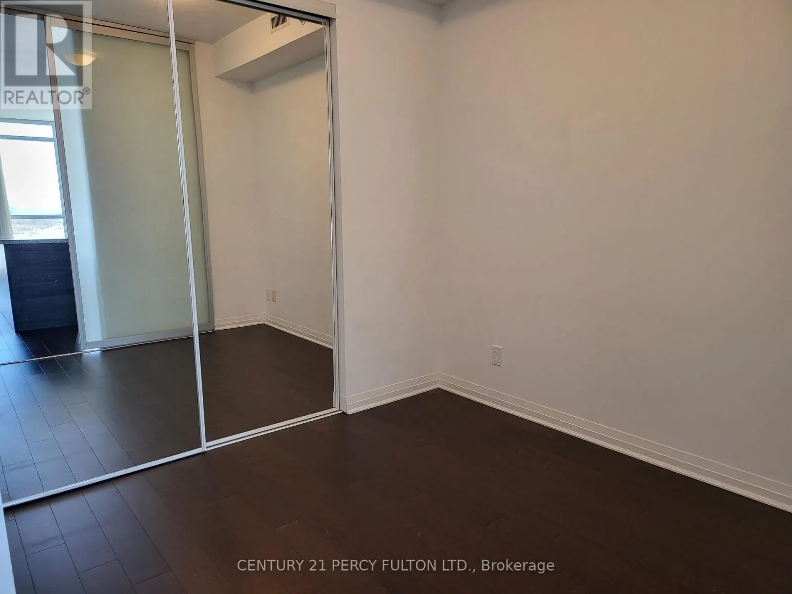 403 - 59 ANNIE CRAIG DRIVE