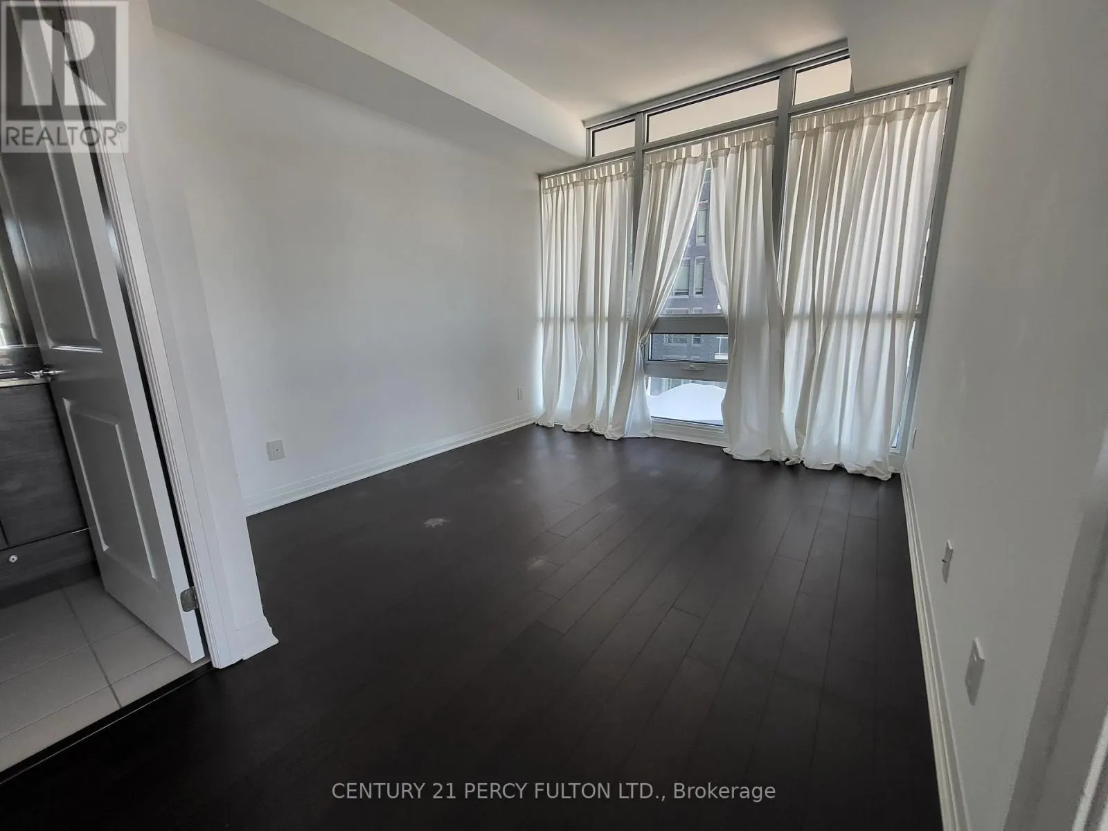 403 - 59 ANNIE CRAIG DRIVE