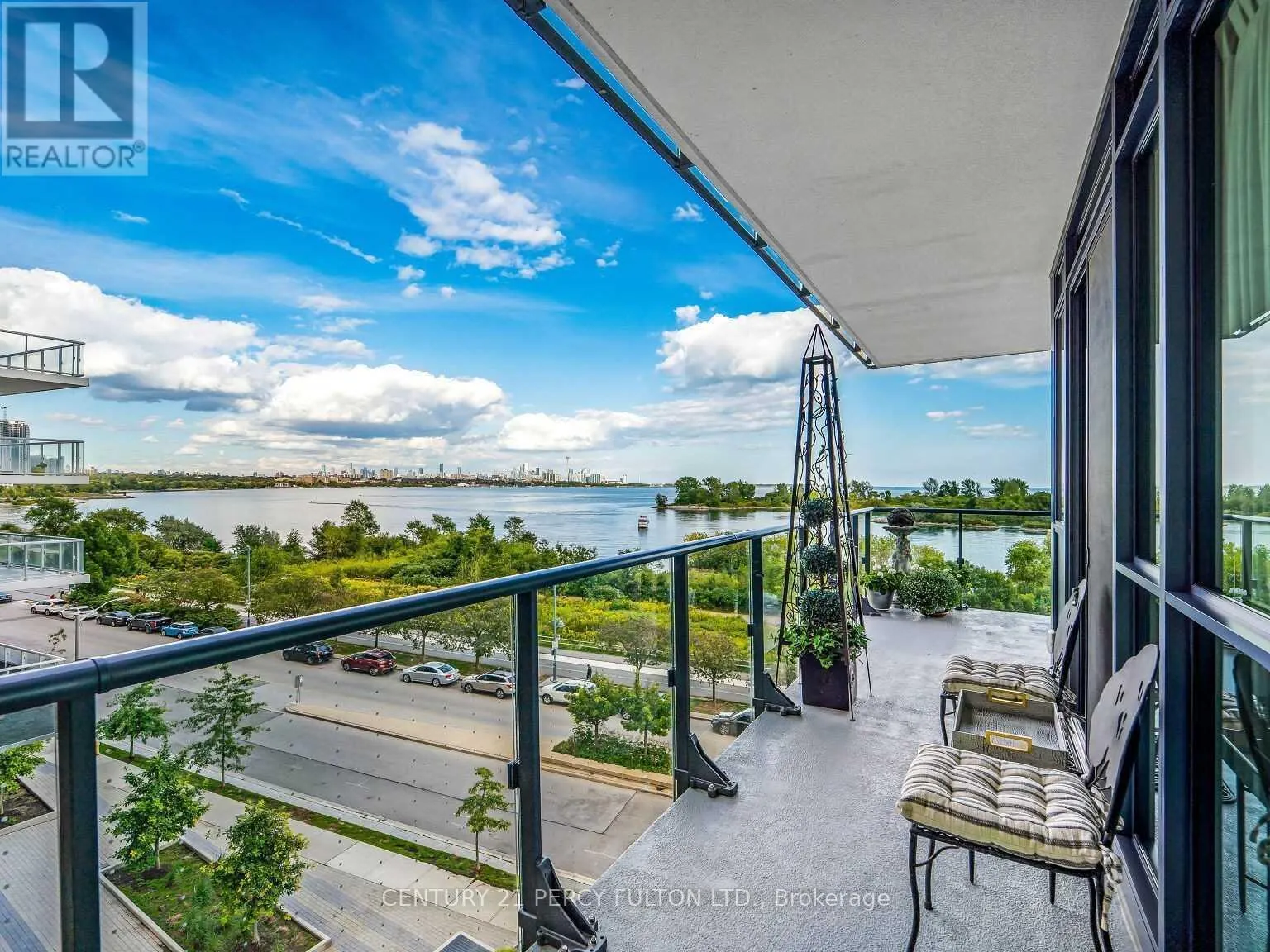 403 - 59 ANNIE CRAIG DRIVE