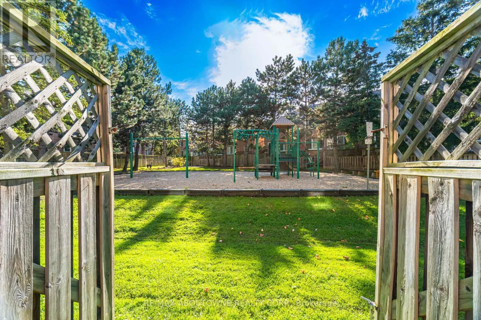 14 - 2935 HEADON FOREST DRIVE