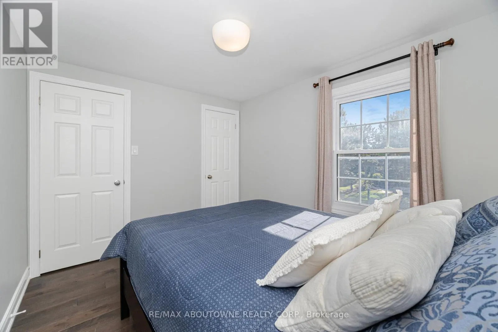 14 - 2935 HEADON FOREST DRIVE