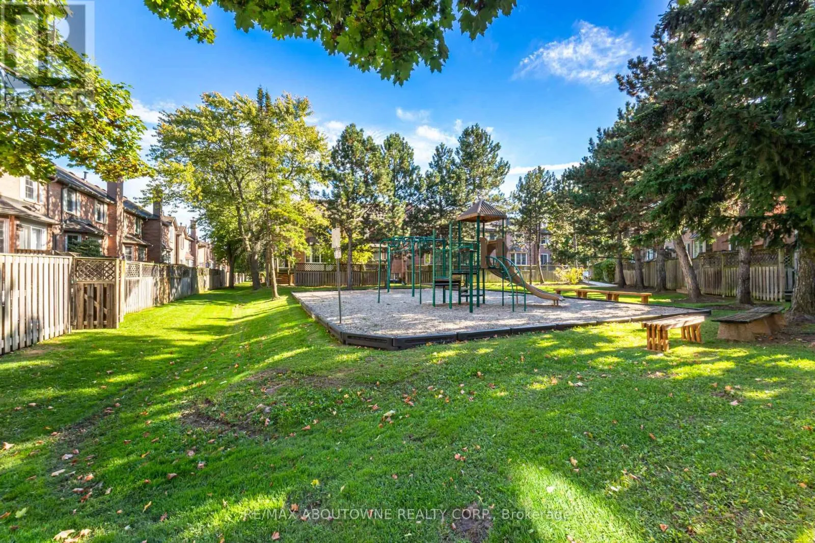 14 - 2935 HEADON FOREST DRIVE