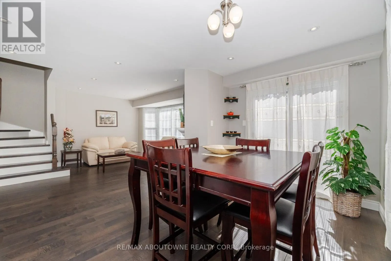 14 - 2935 HEADON FOREST DRIVE