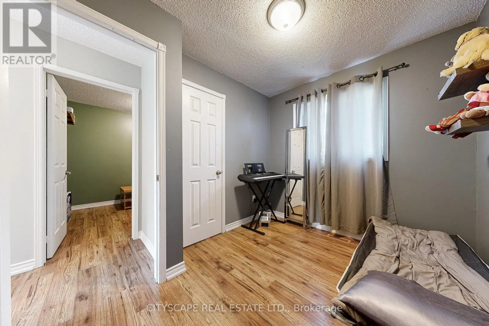 35 LETTY AVENUE