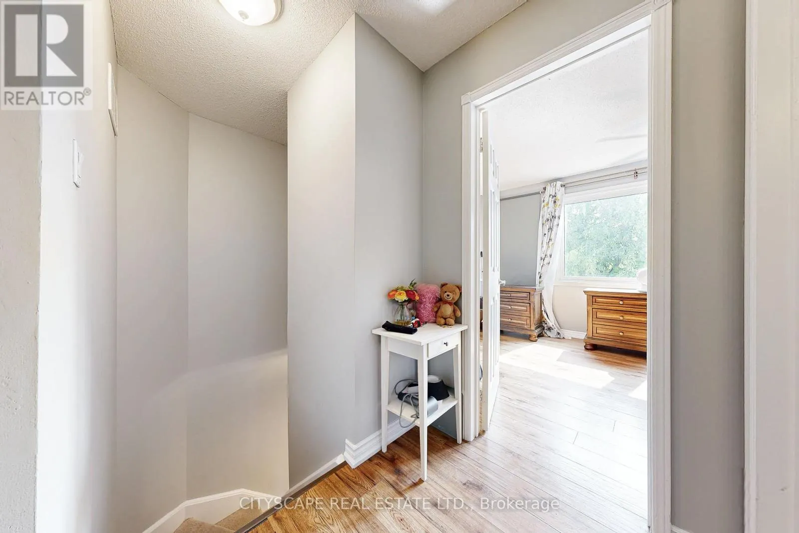 35 LETTY AVENUE