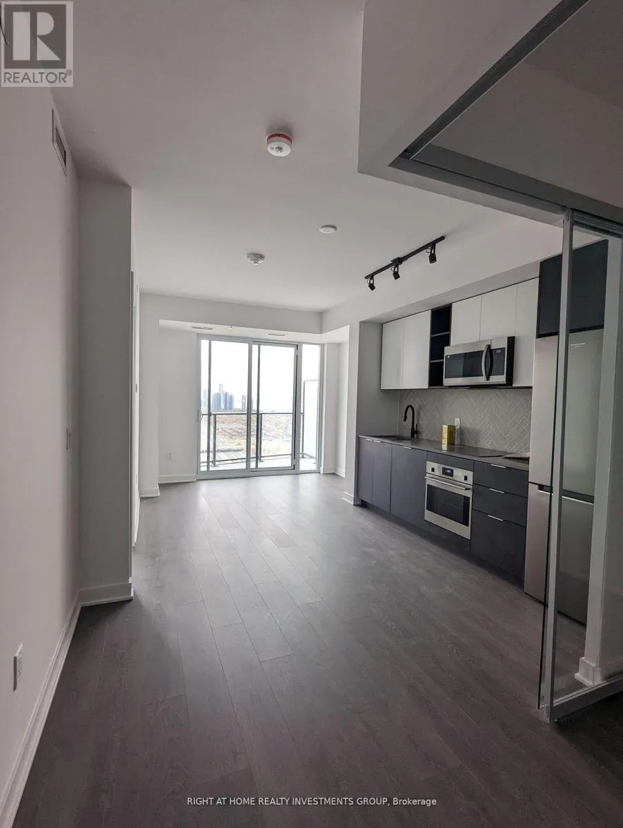 3005 - 36 ZORRA STREET