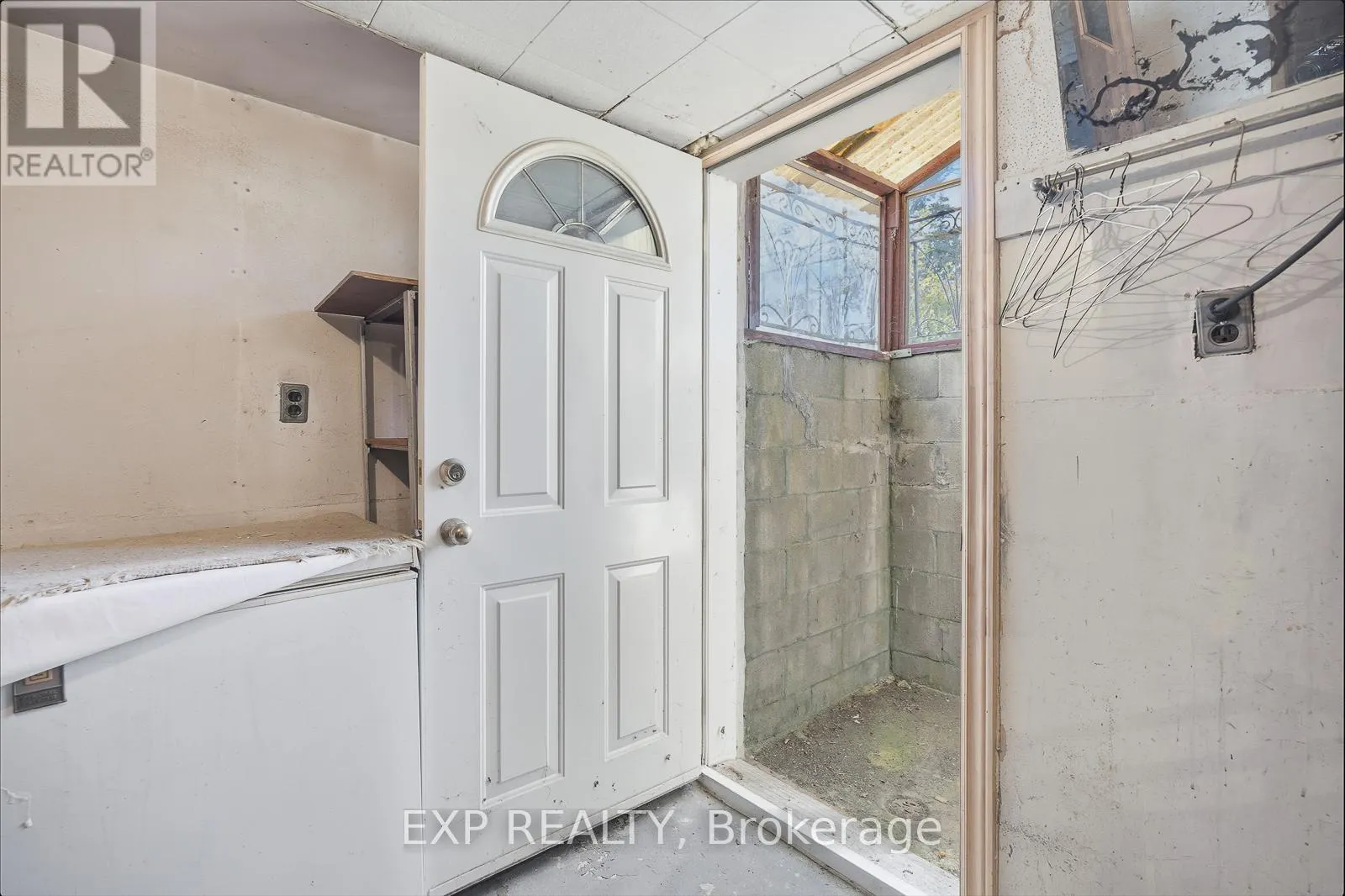 1071 HENLEY ROAD