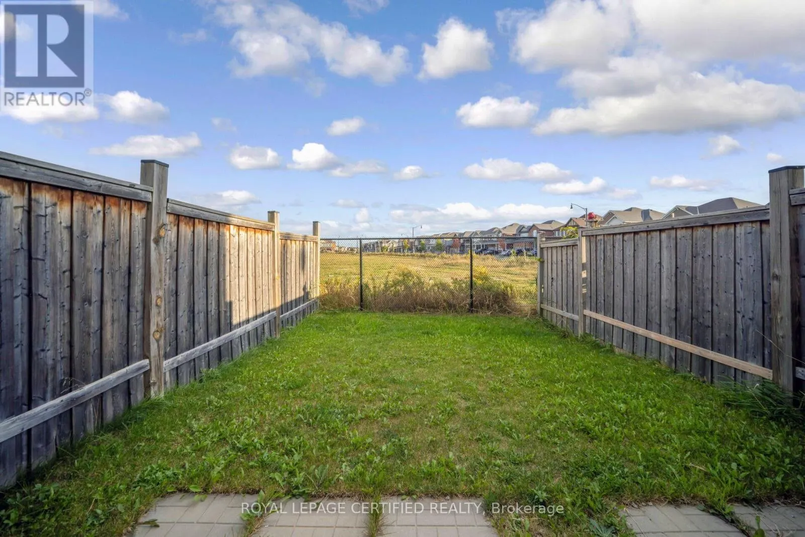 110 BANNISTER CRESCENT