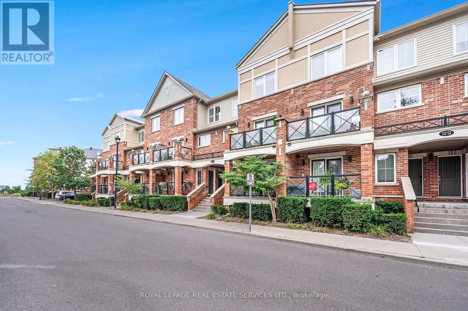 UNIT 12 - 19 HAYS BOULEVARD