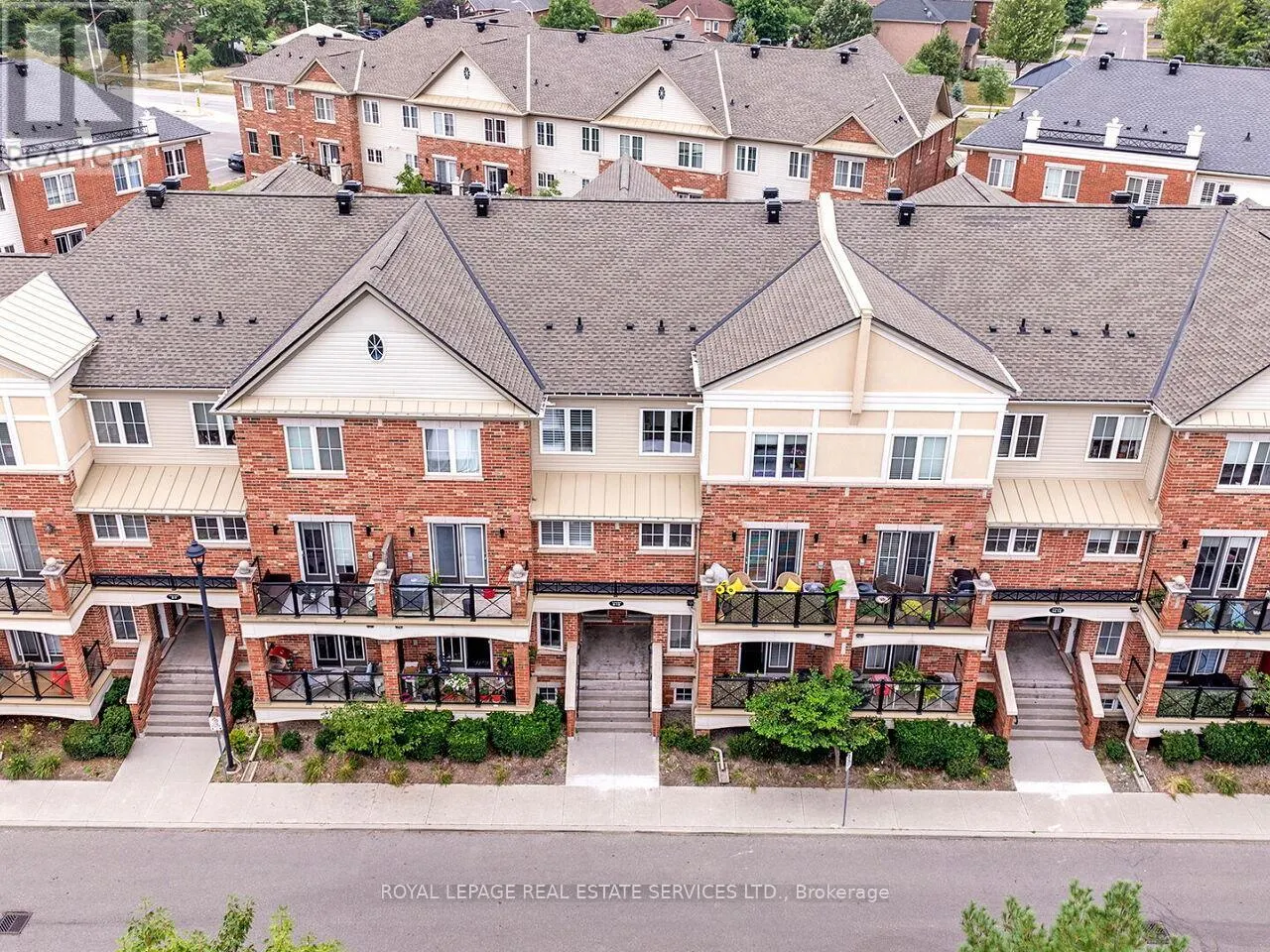 UNIT 12 - 19 HAYS BOULEVARD