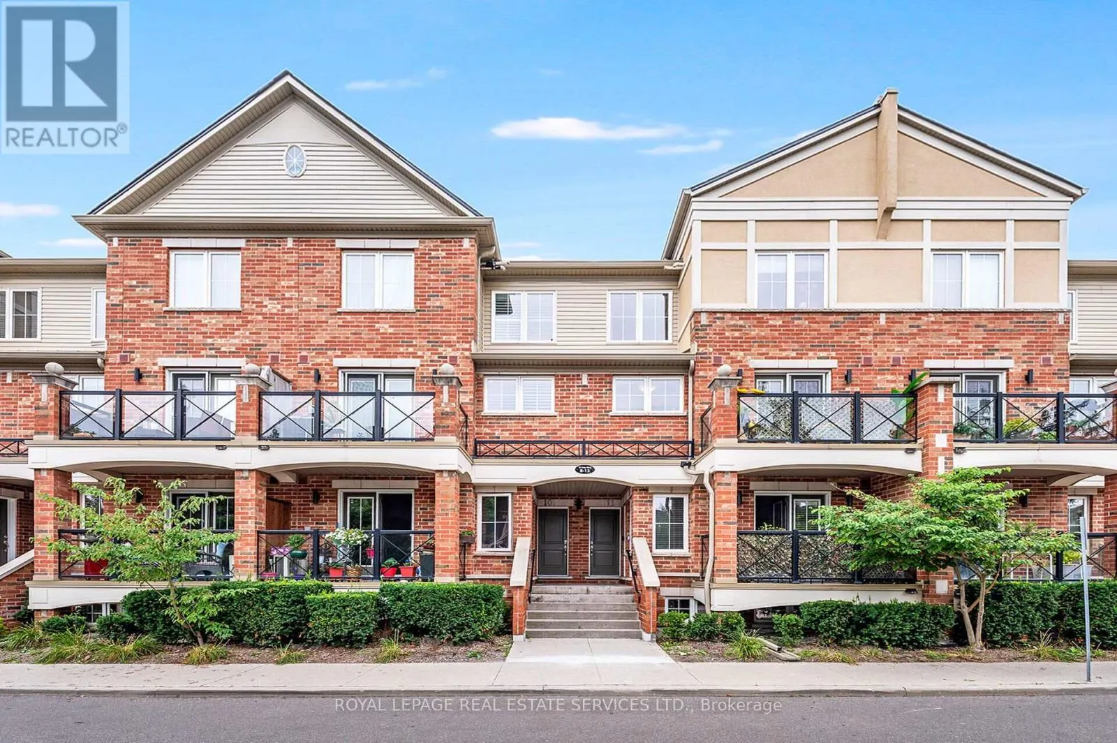 UNIT 12 - 19 HAYS BOULEVARD