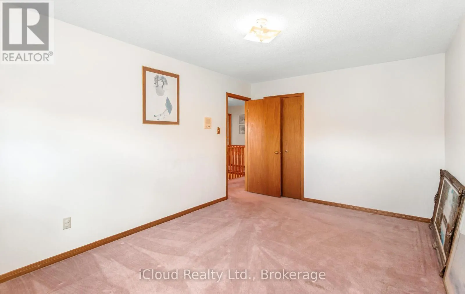73 BLACKMERE CIRCLE