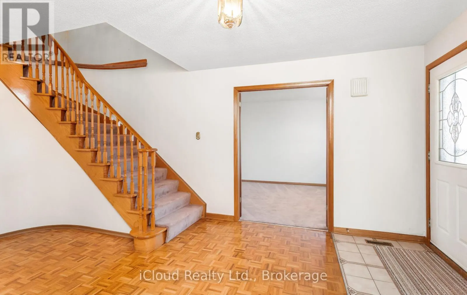 73 BLACKMERE CIRCLE