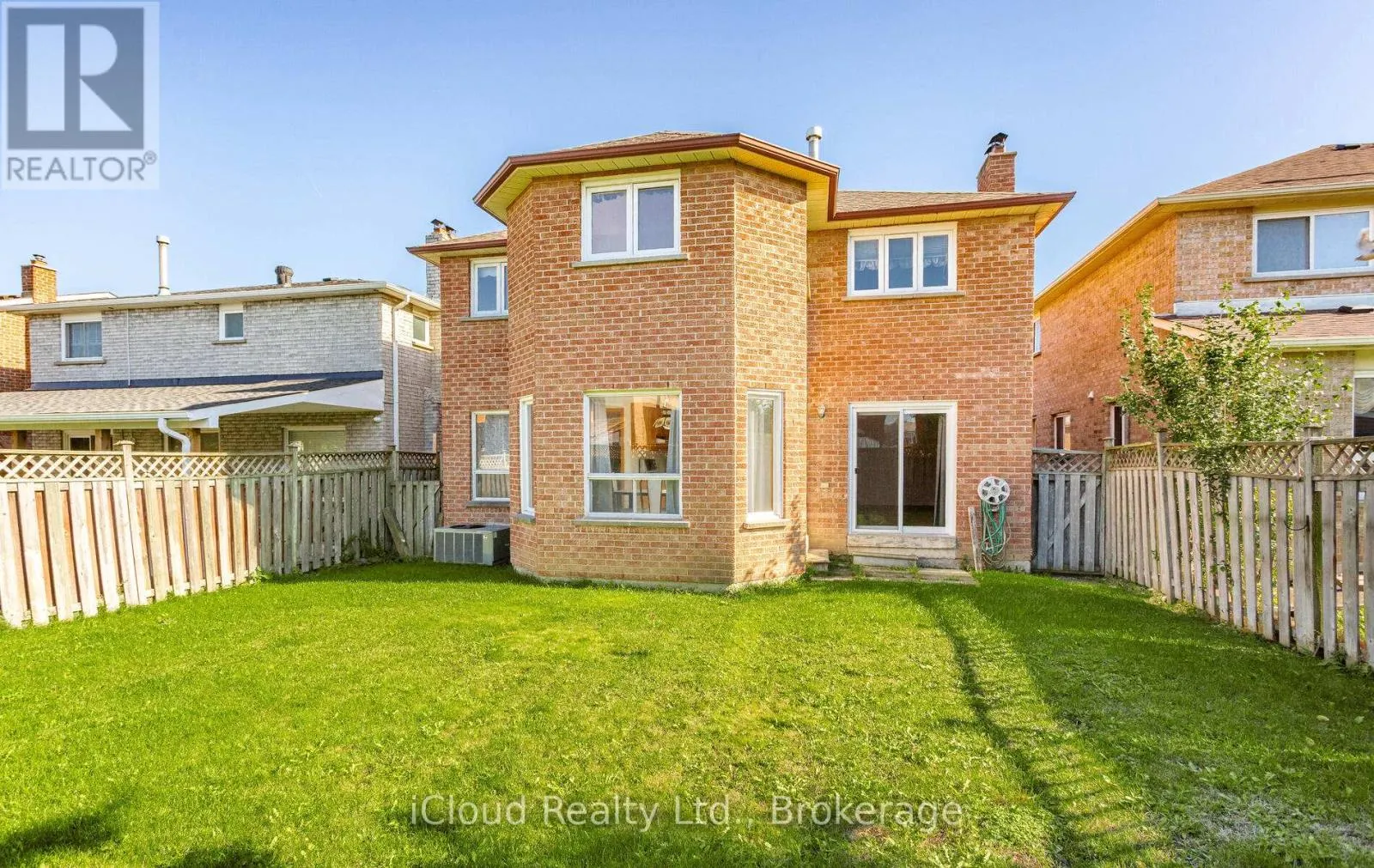 73 BLACKMERE CIRCLE