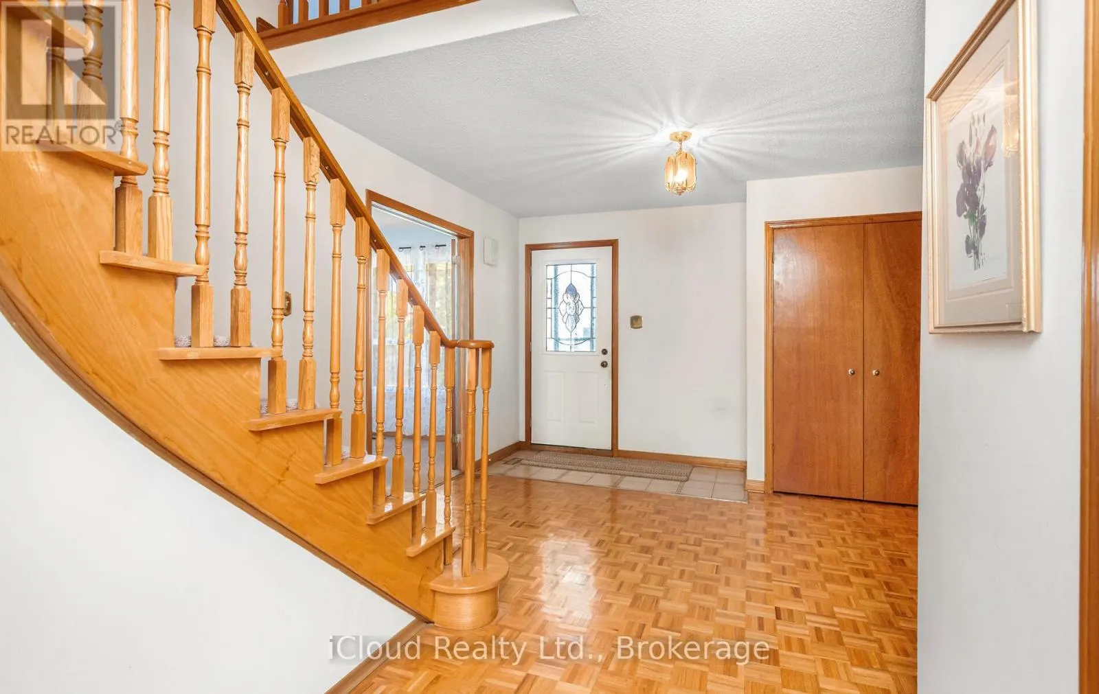73 BLACKMERE CIRCLE