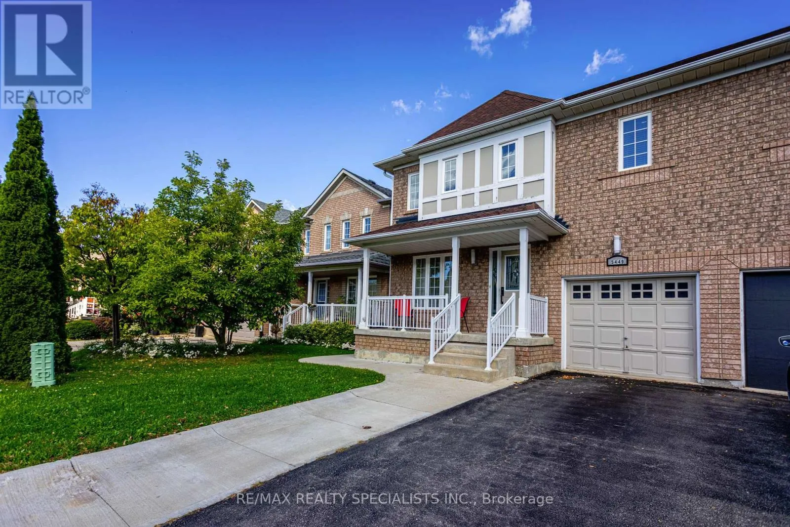 5449 ROCHELLE WAY