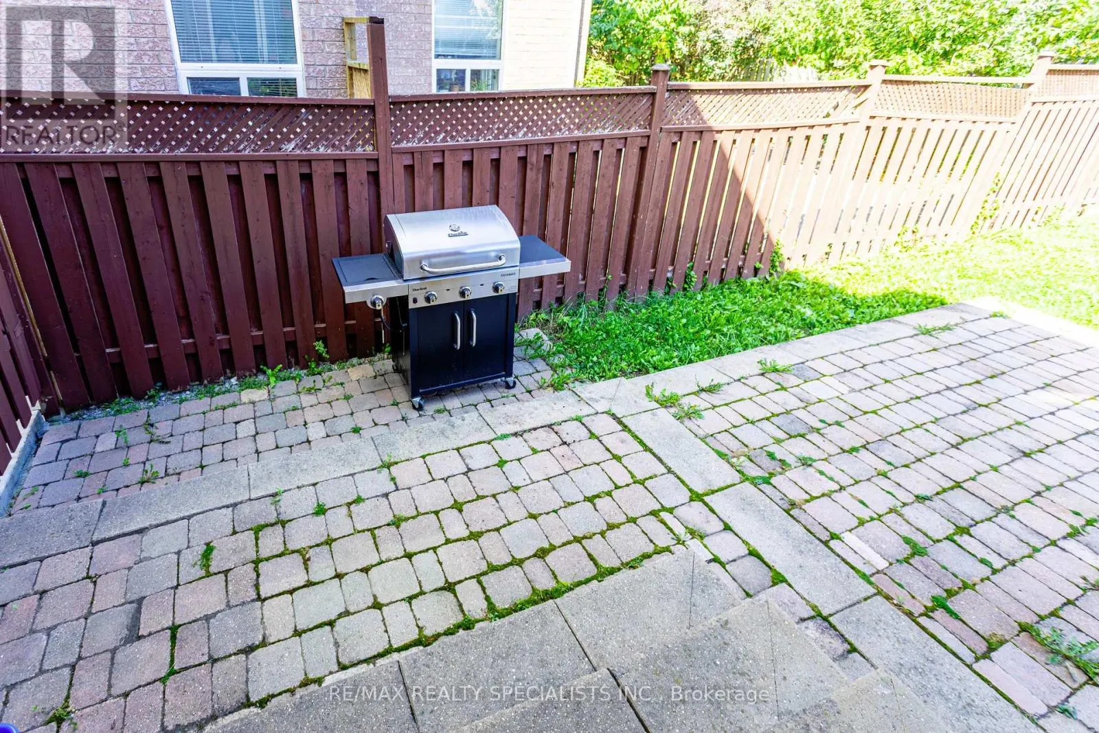 5449 ROCHELLE WAY