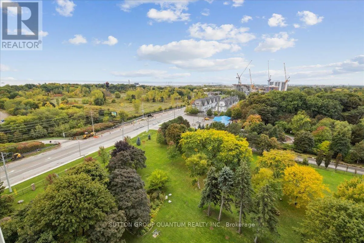 1404 - 1515 LAKESHORE ROAD E