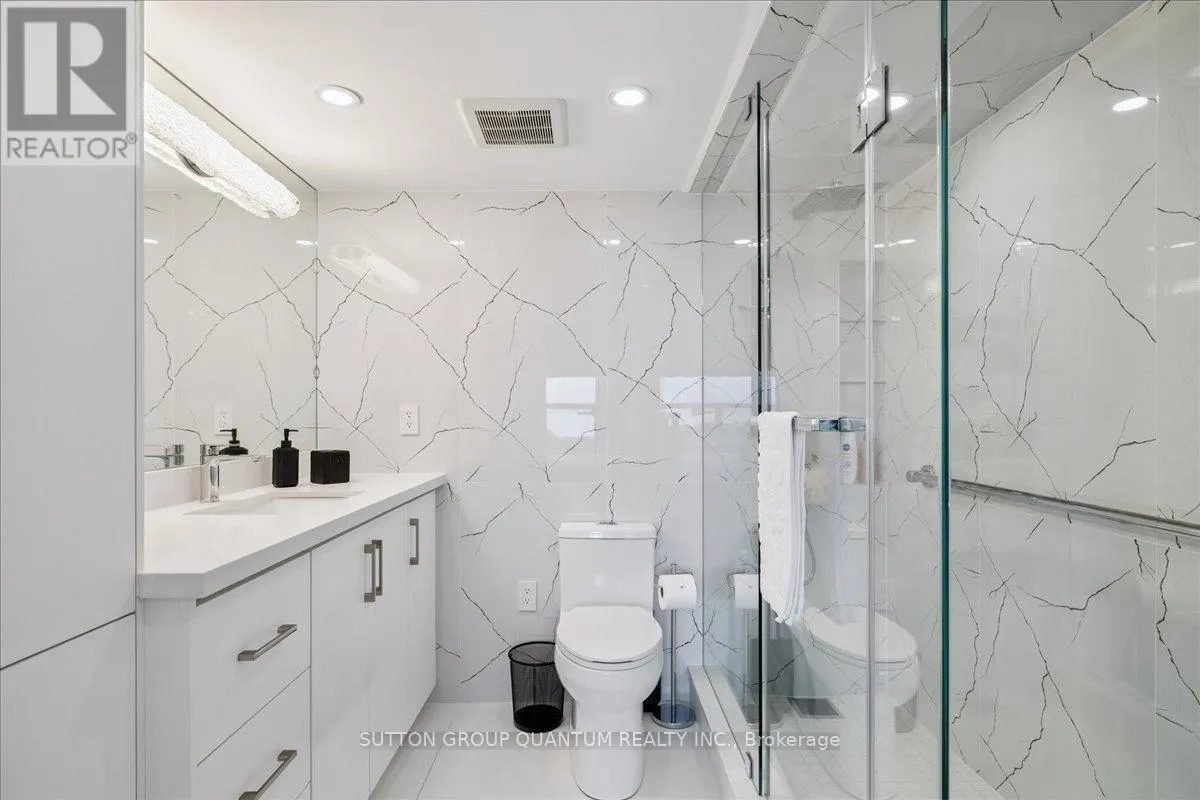1404 - 1515 LAKESHORE ROAD E