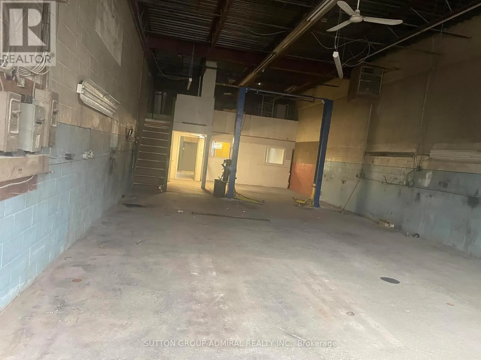 44 - 101 TORO ROAD