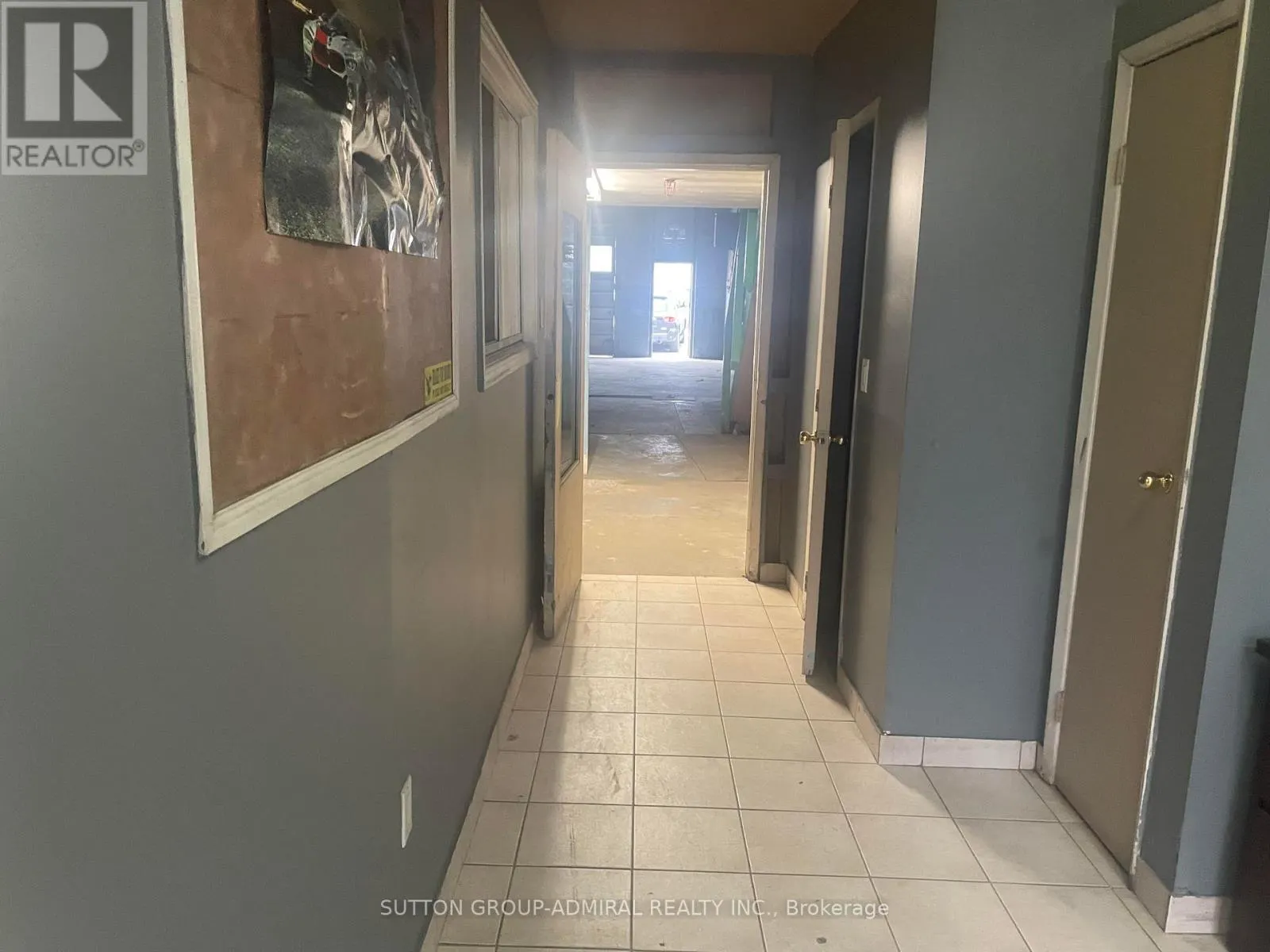 44 - 101 TORO ROAD
