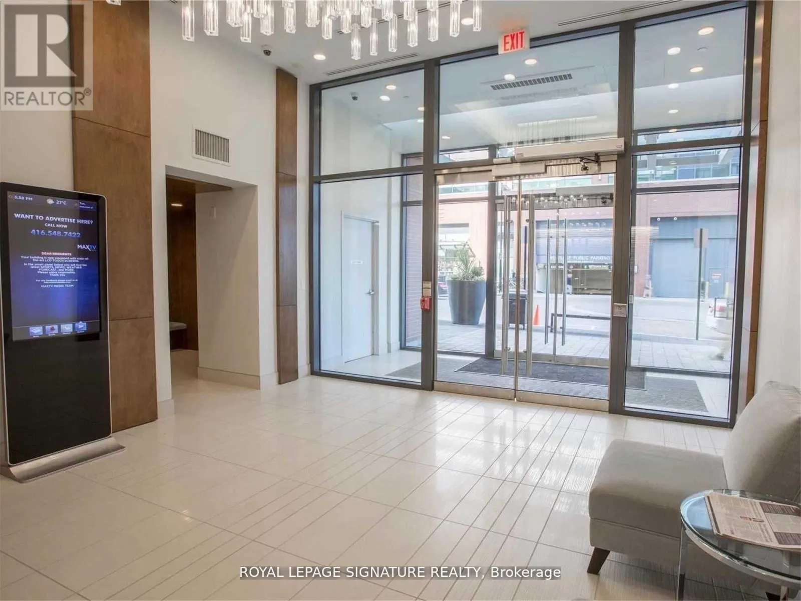 1108 - 2212 LAKE SHORE BOULEVARD W