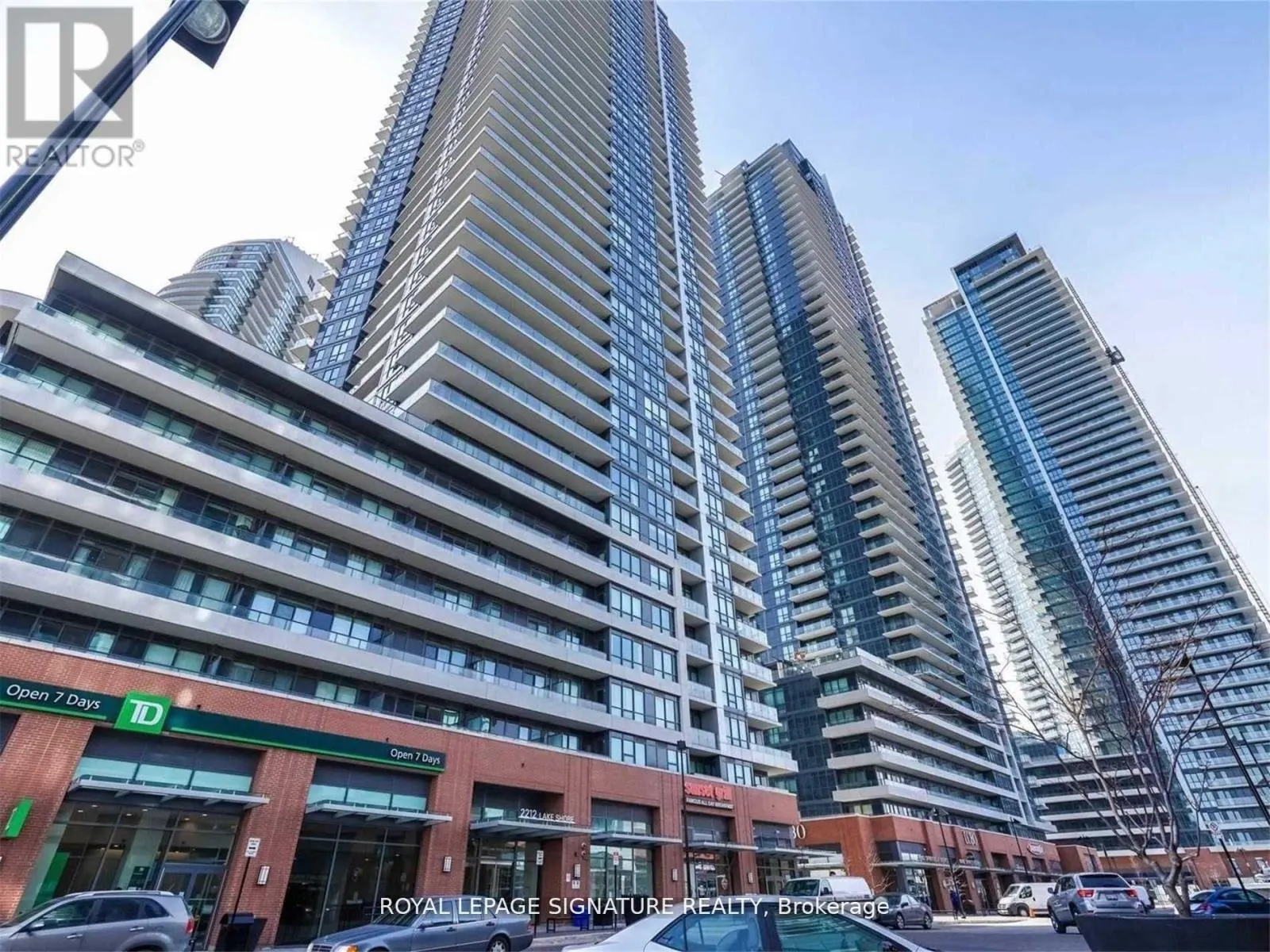 1108 - 2212 LAKE SHORE BOULEVARD W
