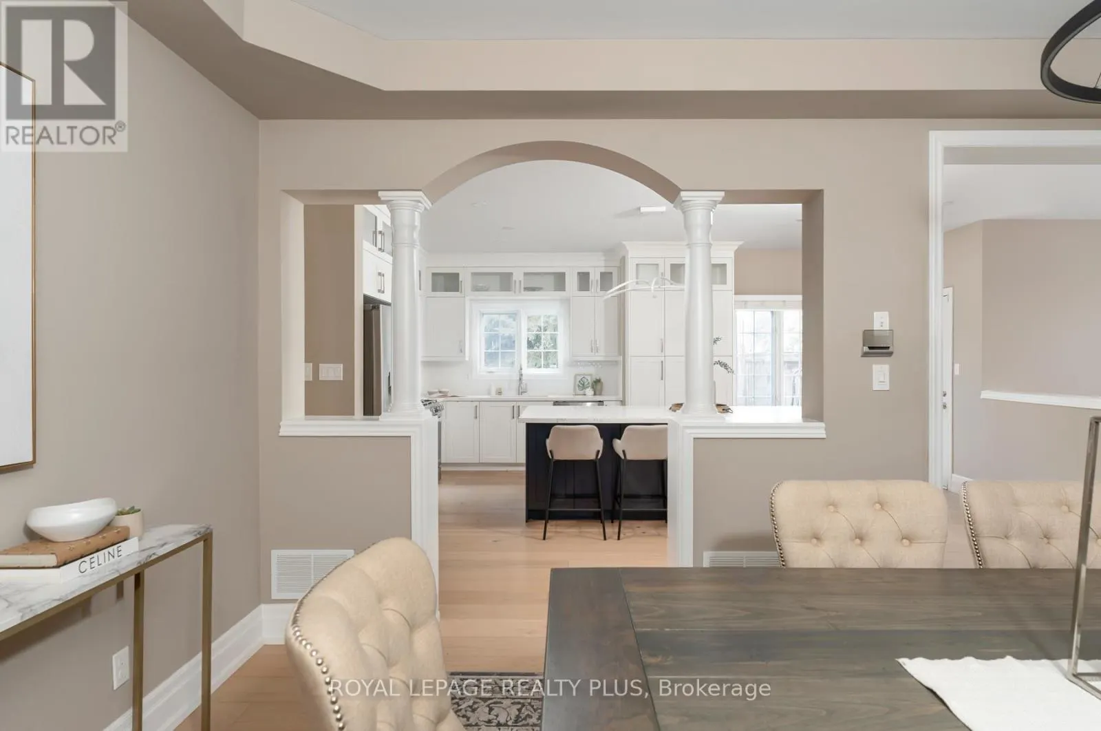 1059 MCCLENAHAN CRESCENT