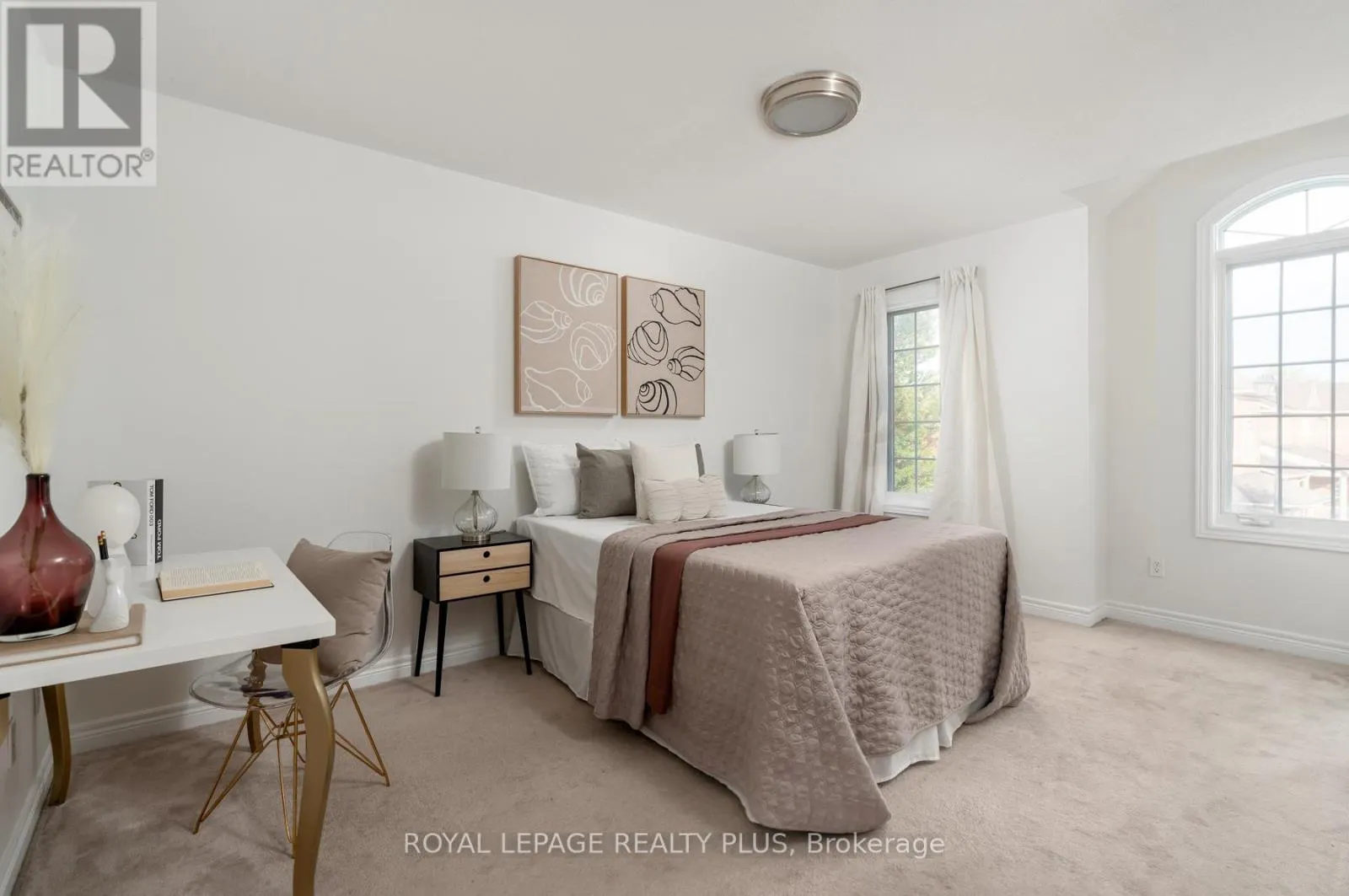 1059 MCCLENAHAN CRESCENT