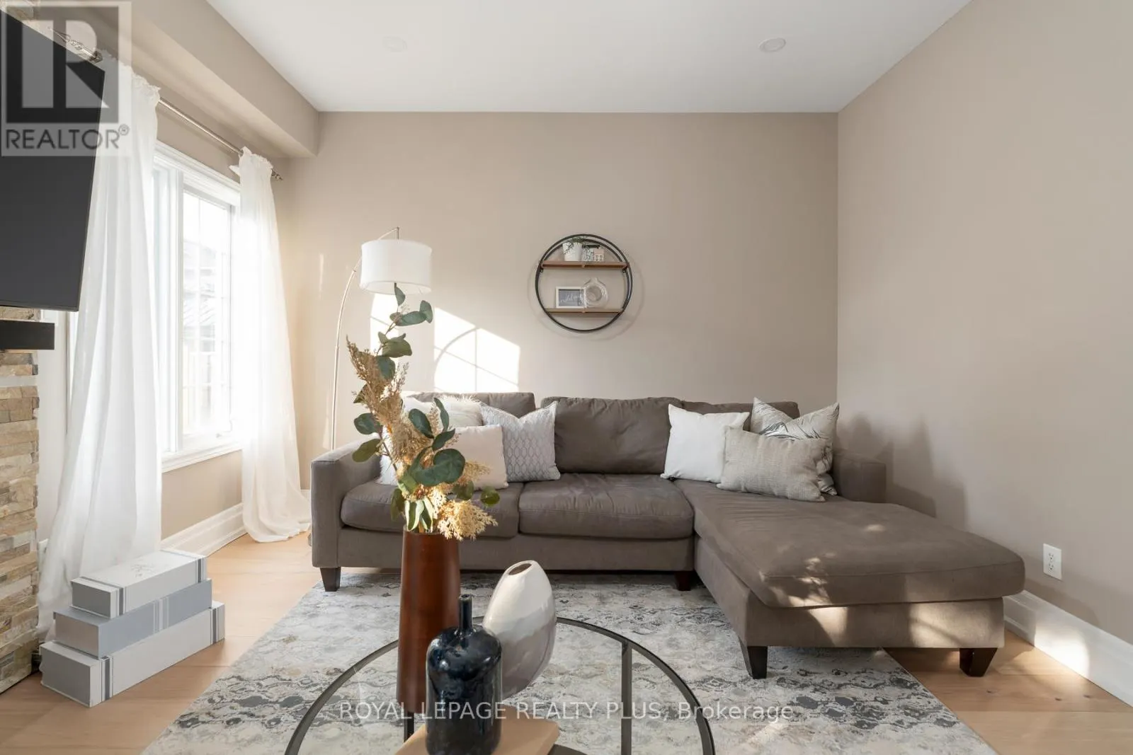 1059 MCCLENAHAN CRESCENT