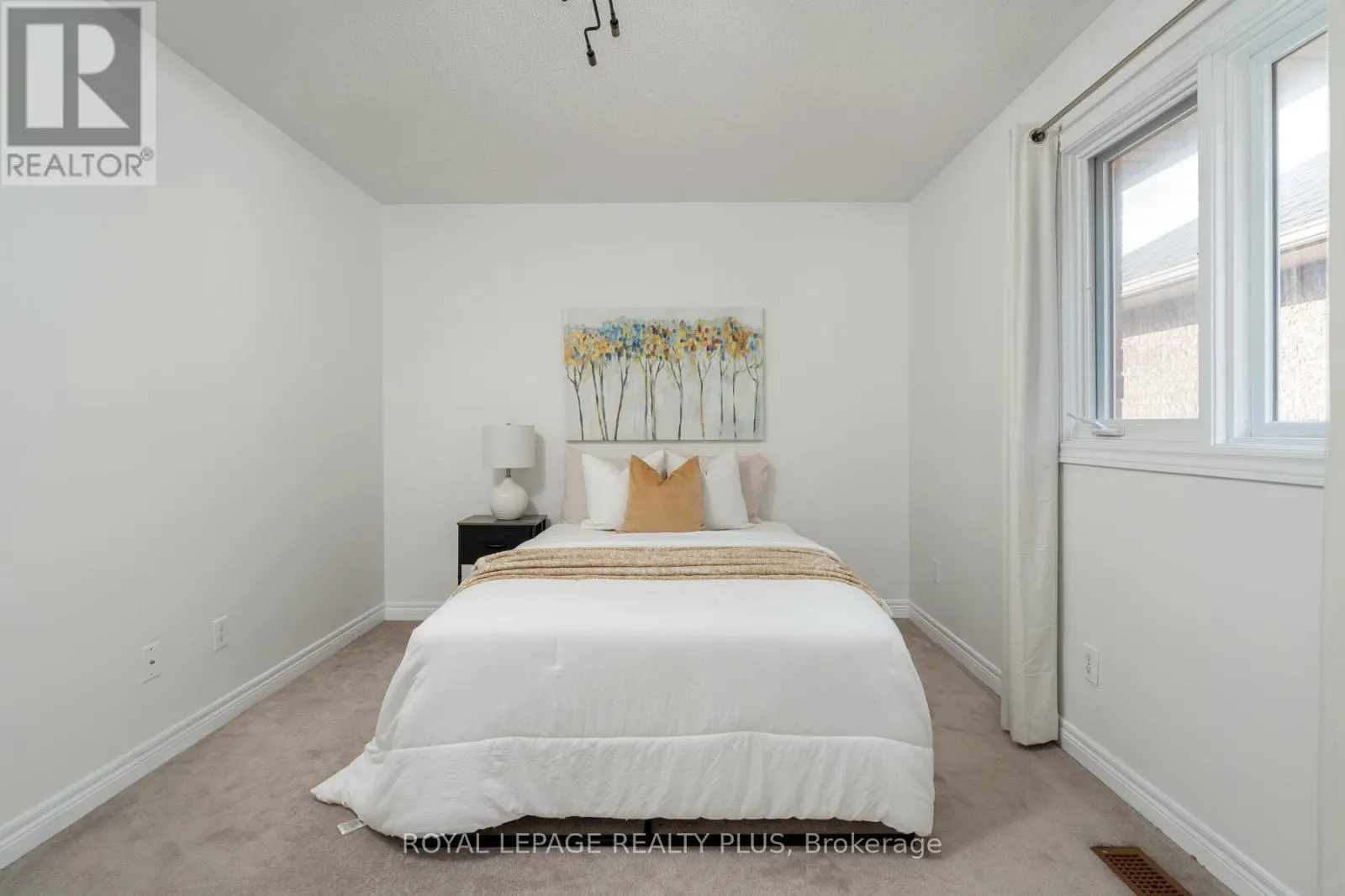 1059 MCCLENAHAN CRESCENT