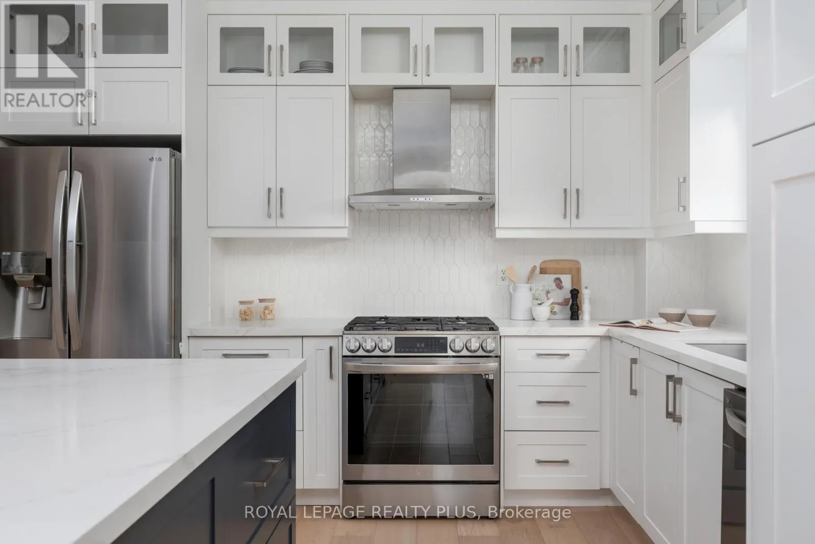 1059 MCCLENAHAN CRESCENT