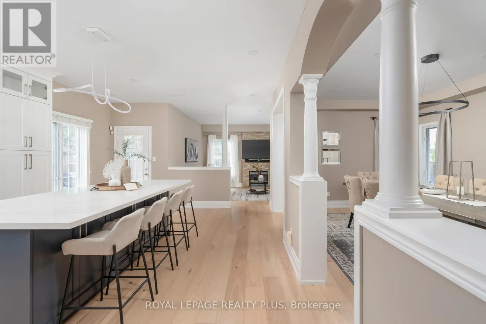 1059 MCCLENAHAN CRESCENT