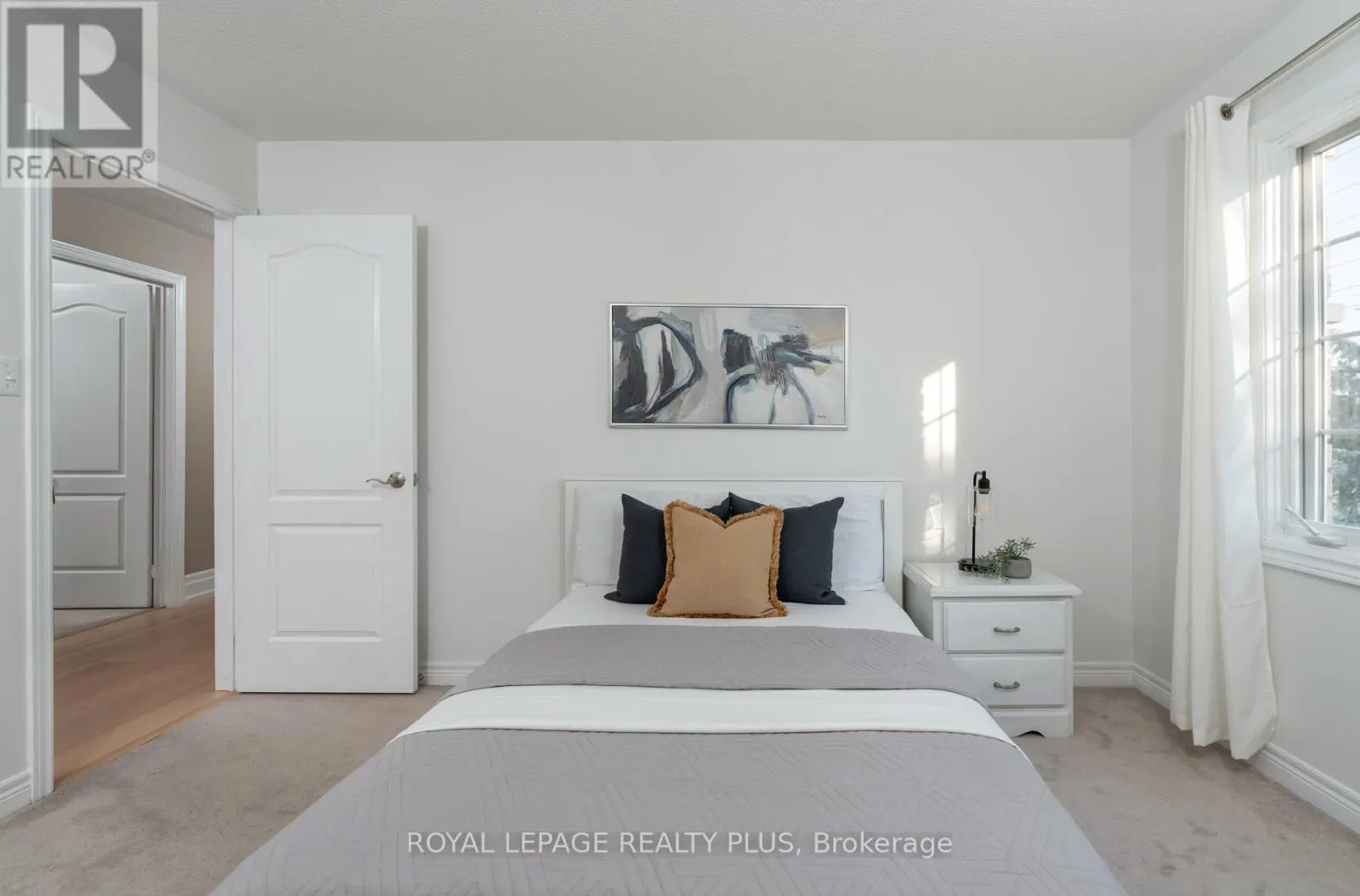 1059 MCCLENAHAN CRESCENT