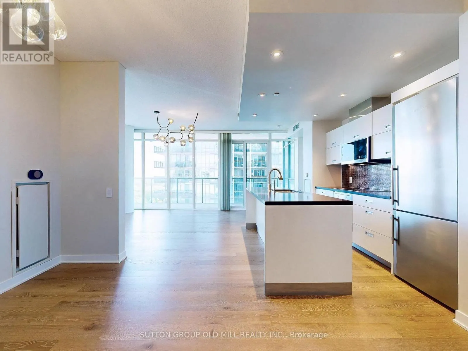 1205 - 90 PARK LAWN ROAD