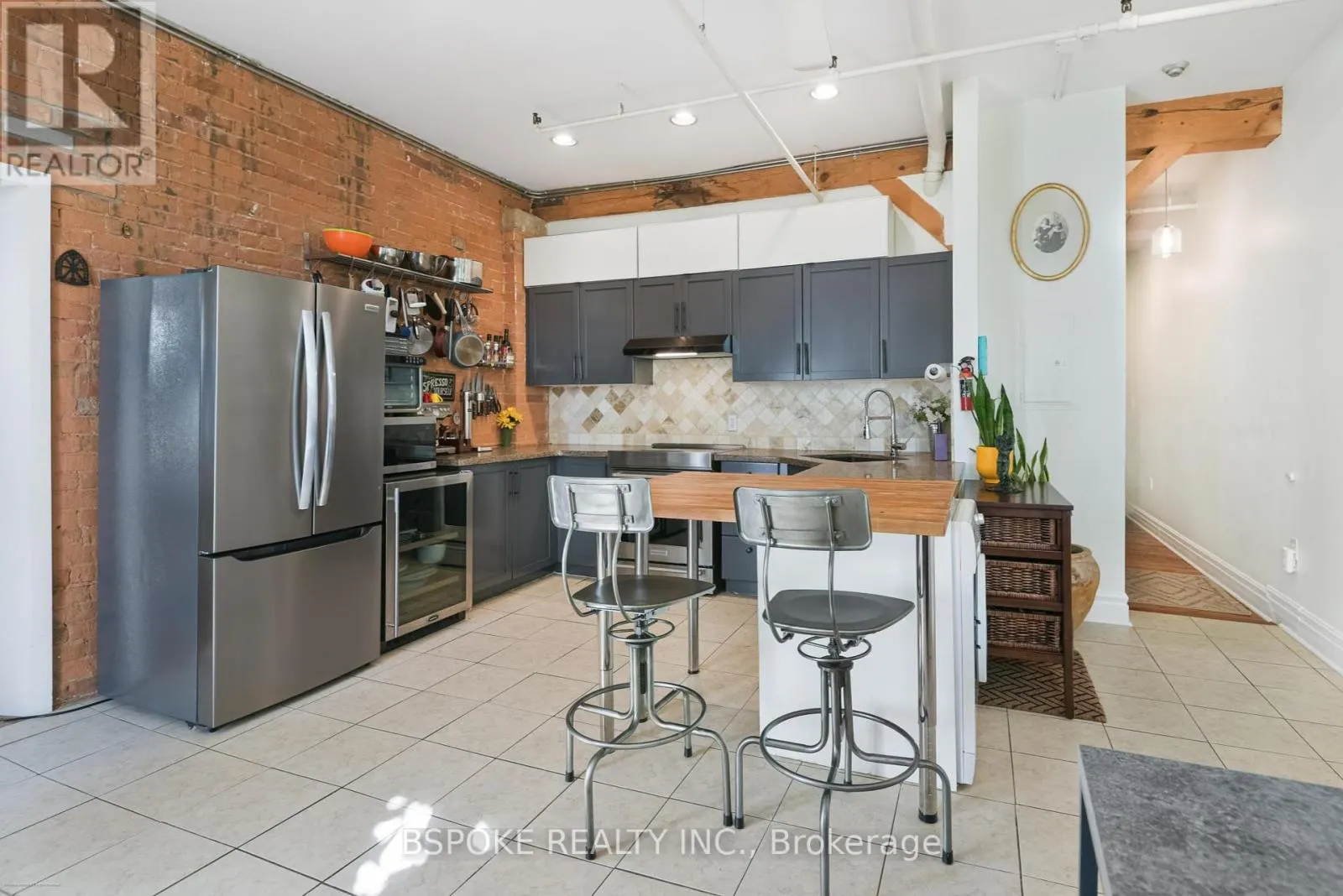 18 - 121 PRESCOTT AVENUE