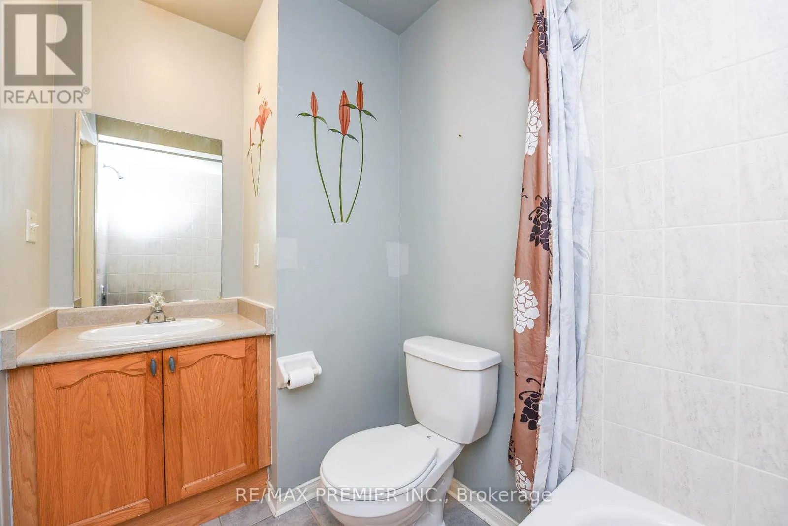 163 TORBARRIE ROAD