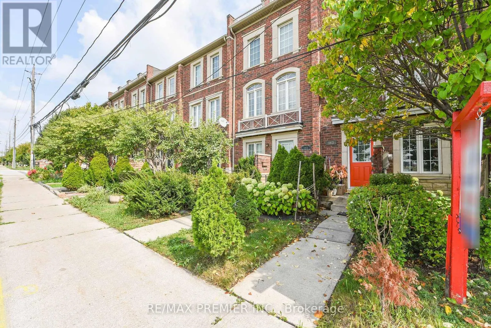 163 TORBARRIE ROAD