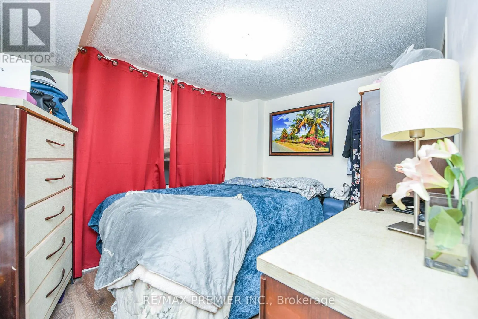 163 TORBARRIE ROAD