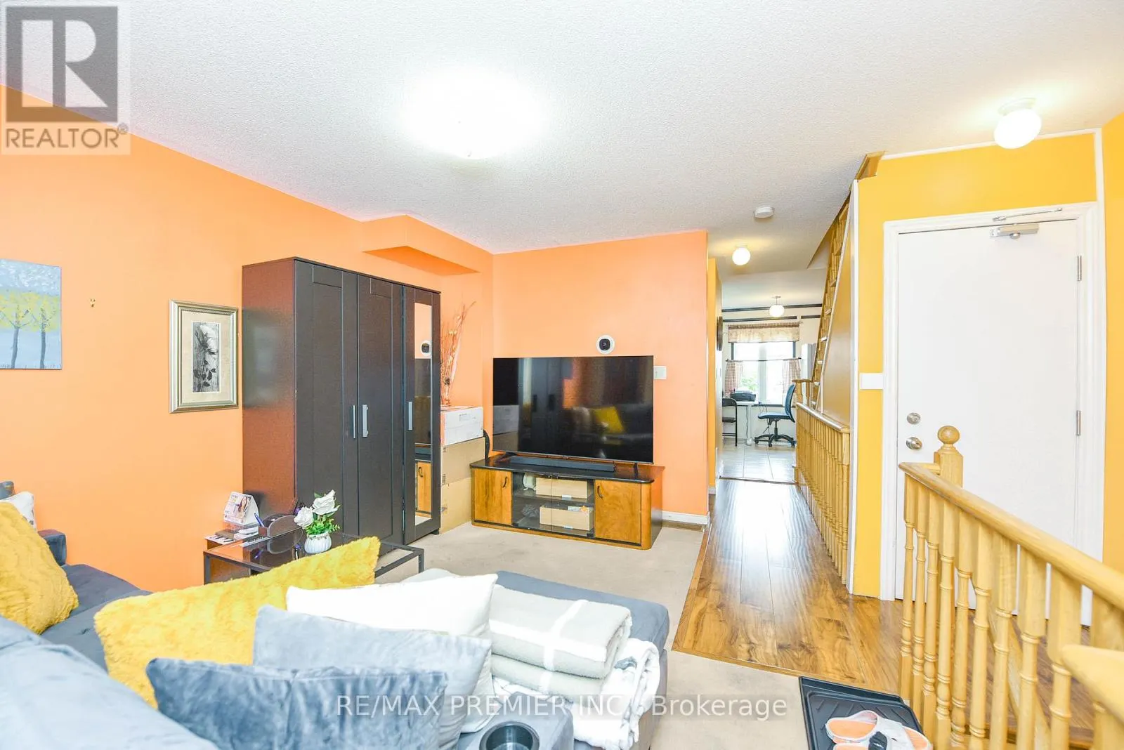 163 TORBARRIE ROAD