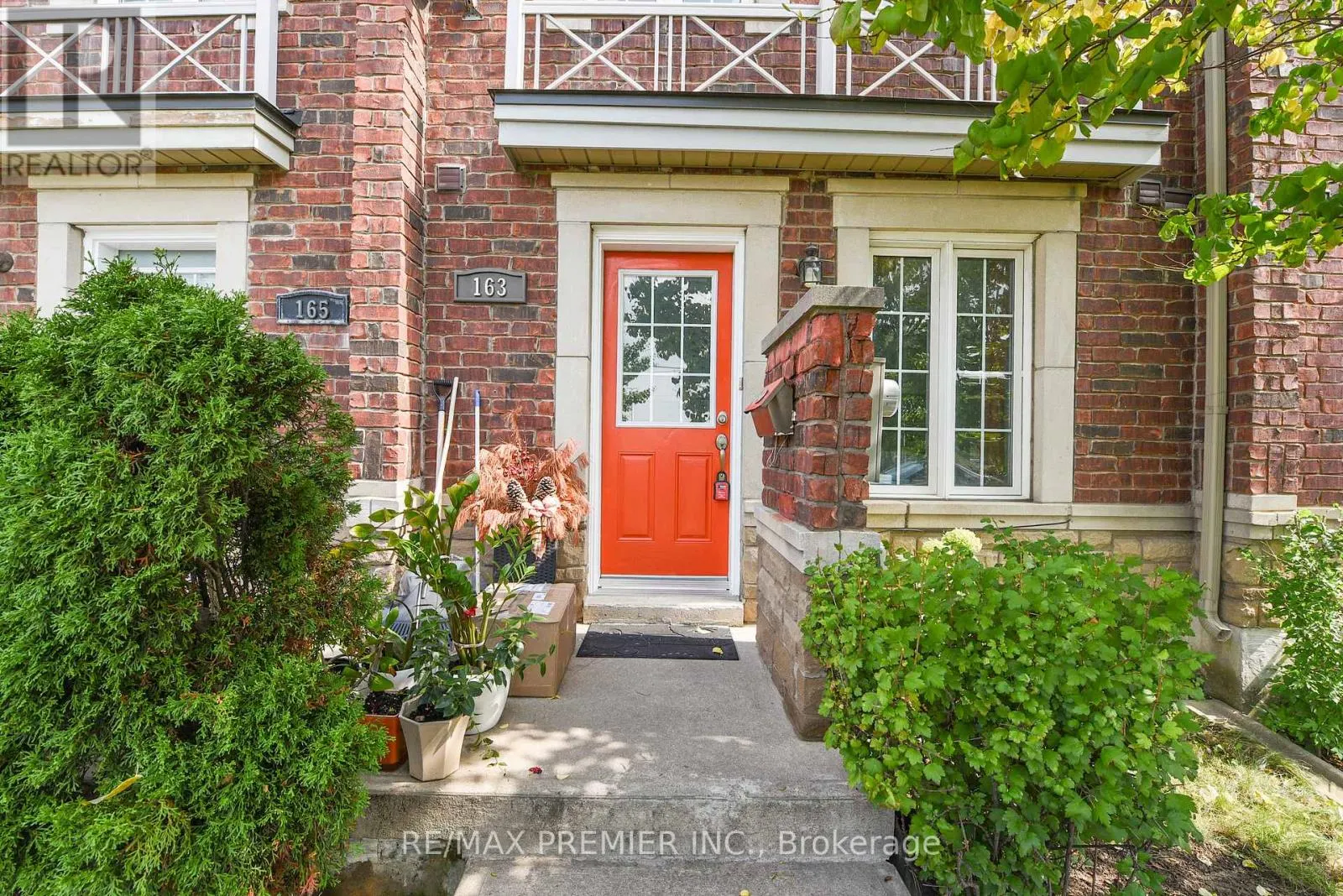 163 TORBARRIE ROAD