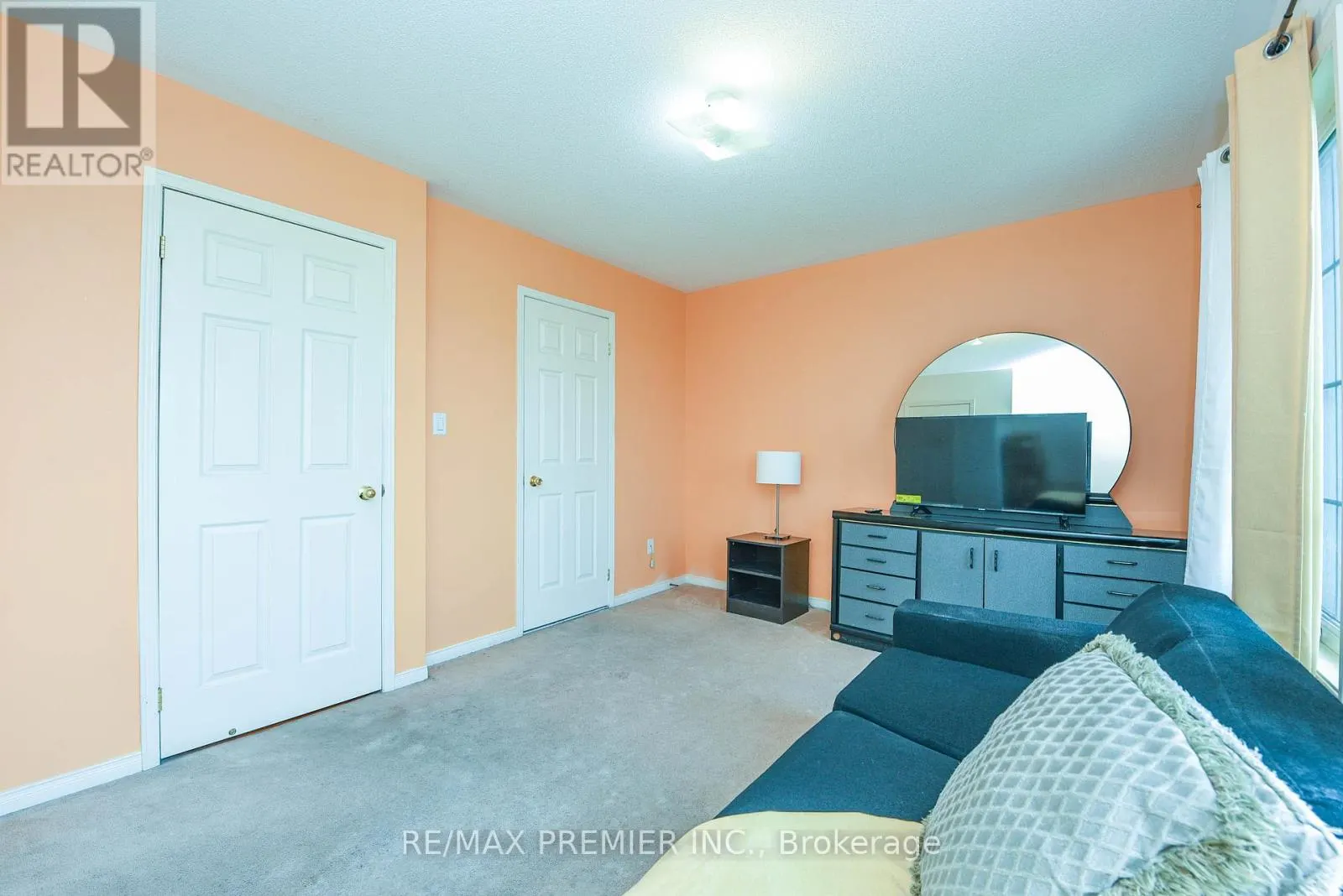 163 TORBARRIE ROAD