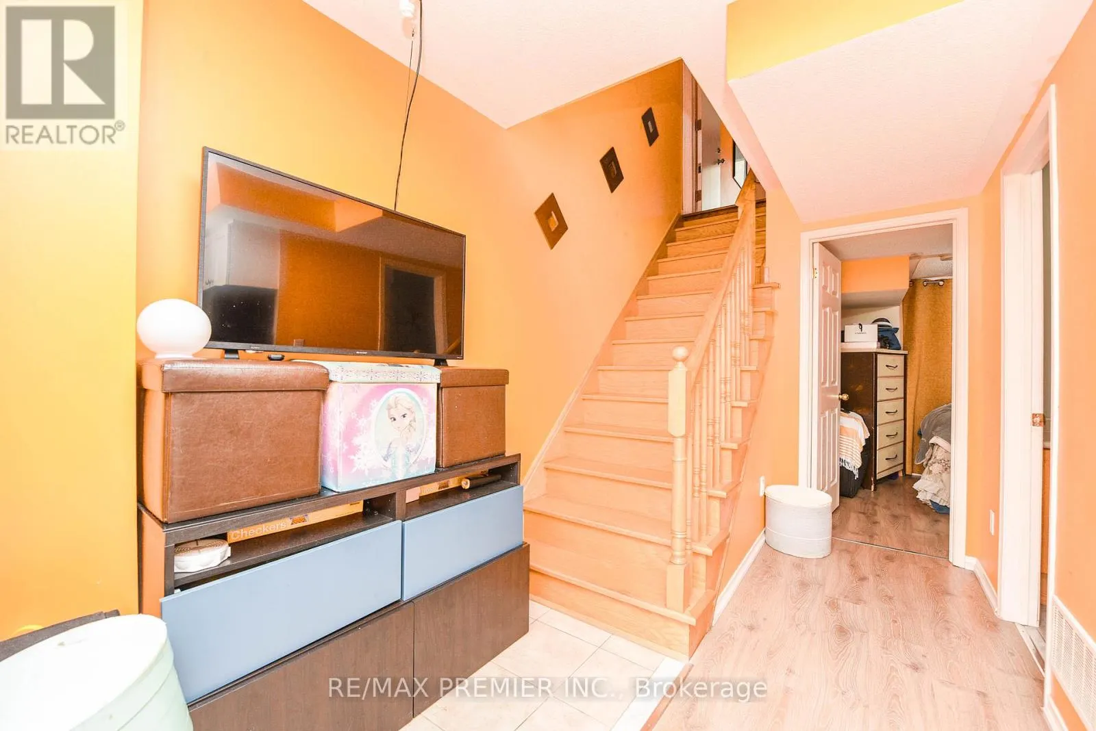 163 TORBARRIE ROAD
