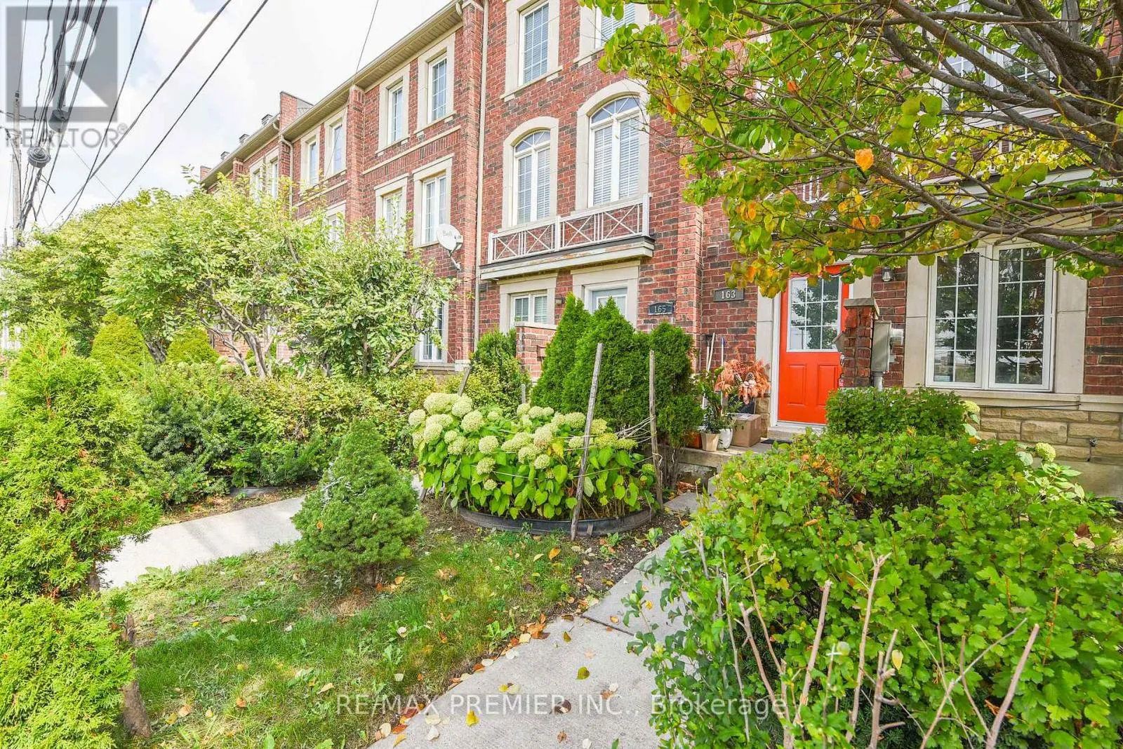 163 TORBARRIE ROAD