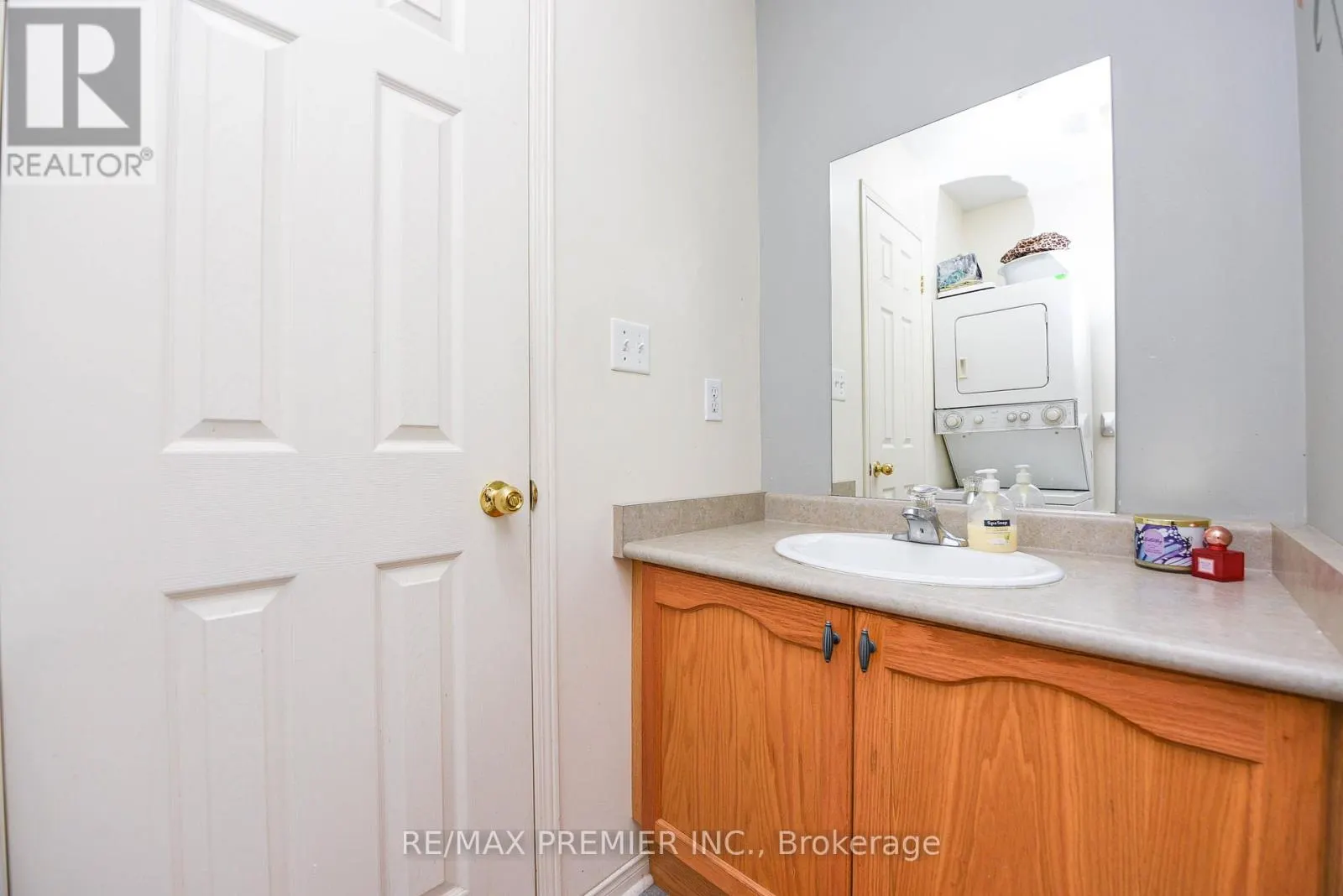 163 TORBARRIE ROAD