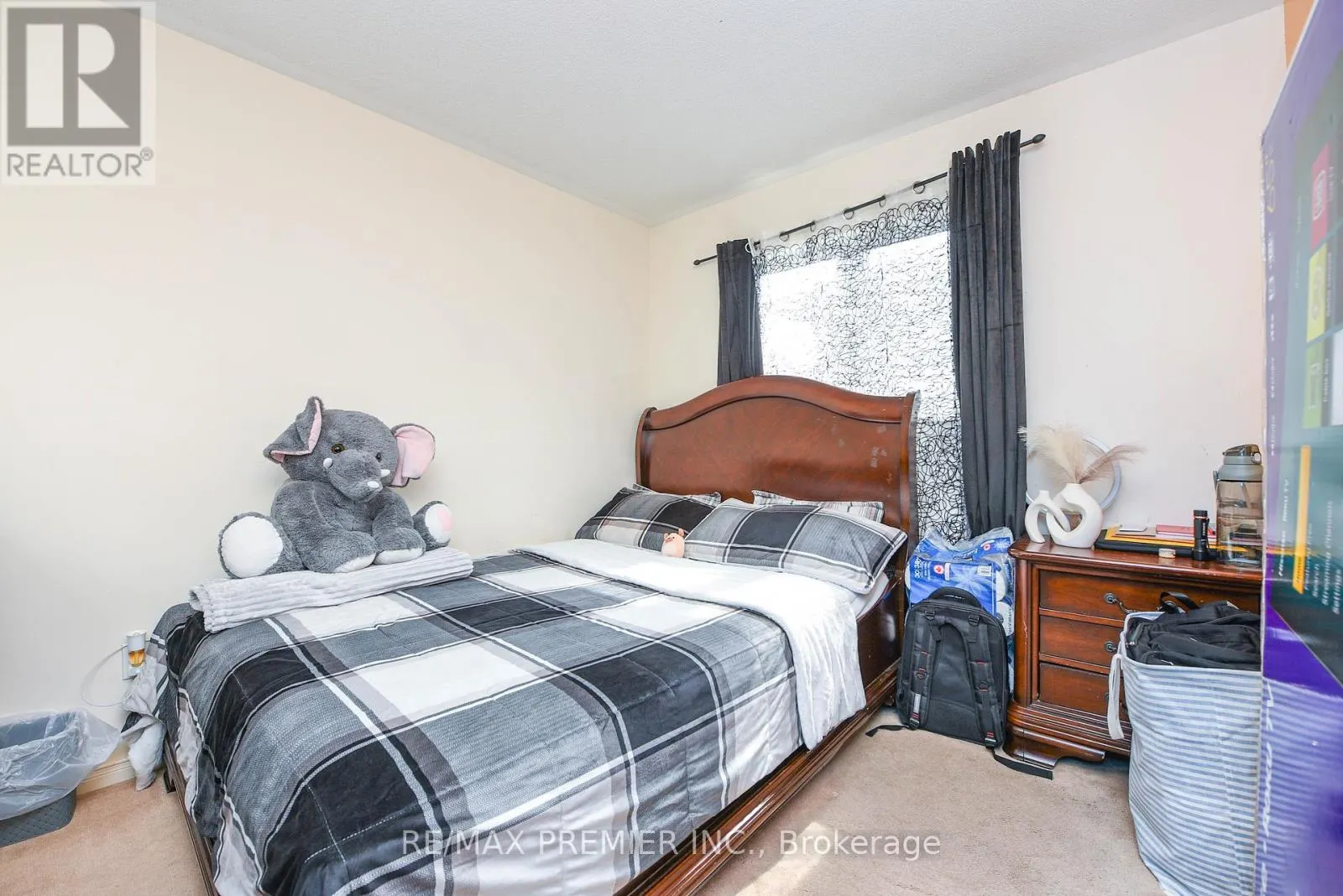 163 TORBARRIE ROAD