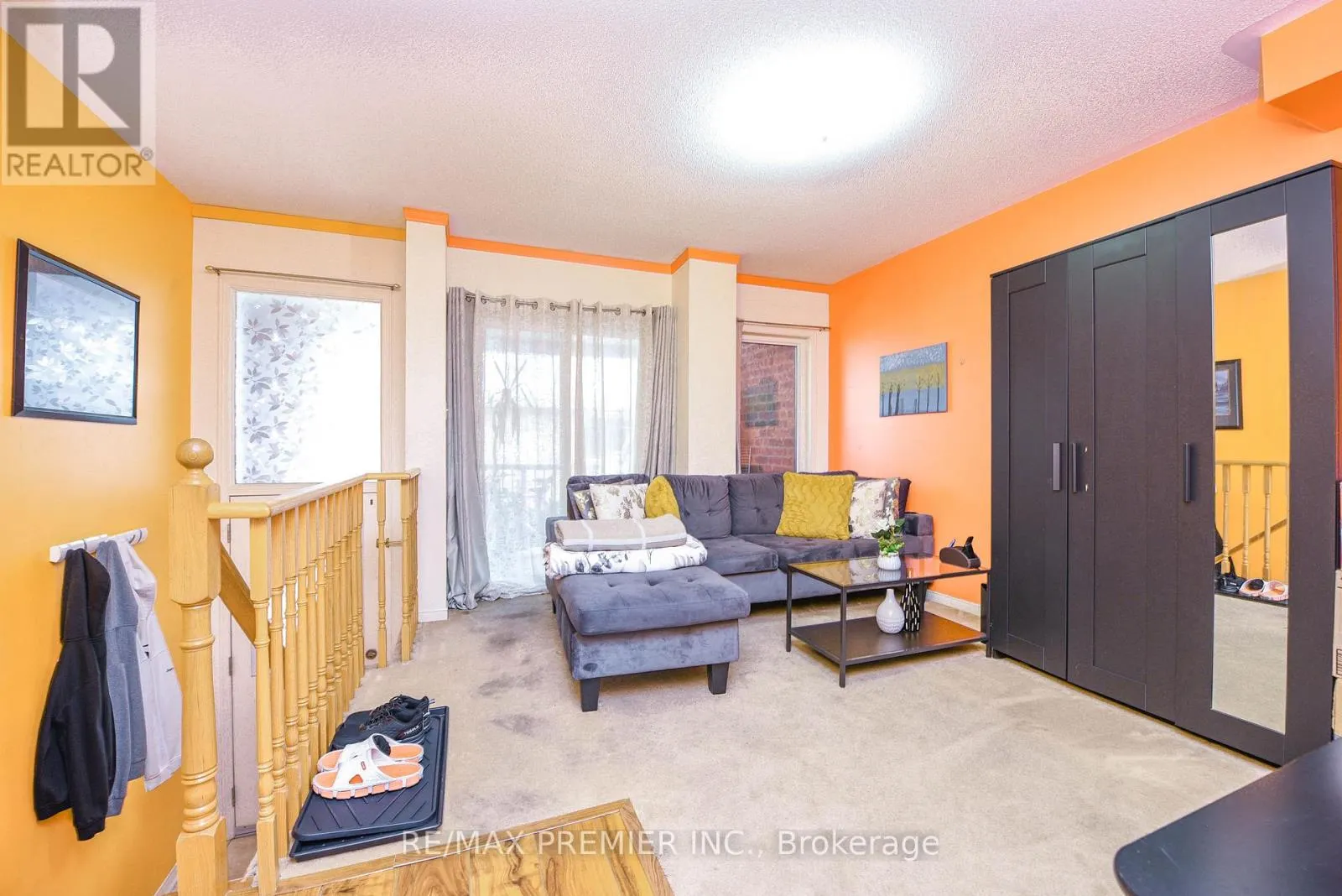 163 TORBARRIE ROAD