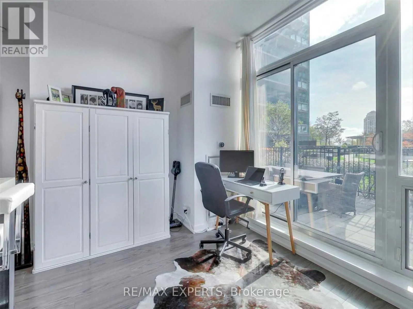 T1 - 165 LEGION ROAD