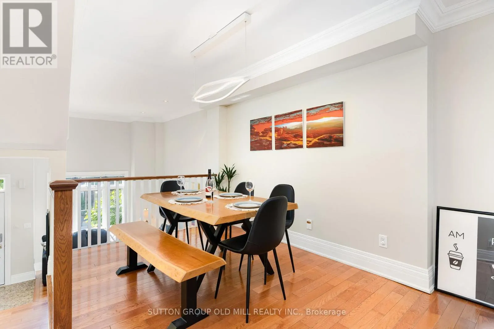 4 HUNTER AVENUE